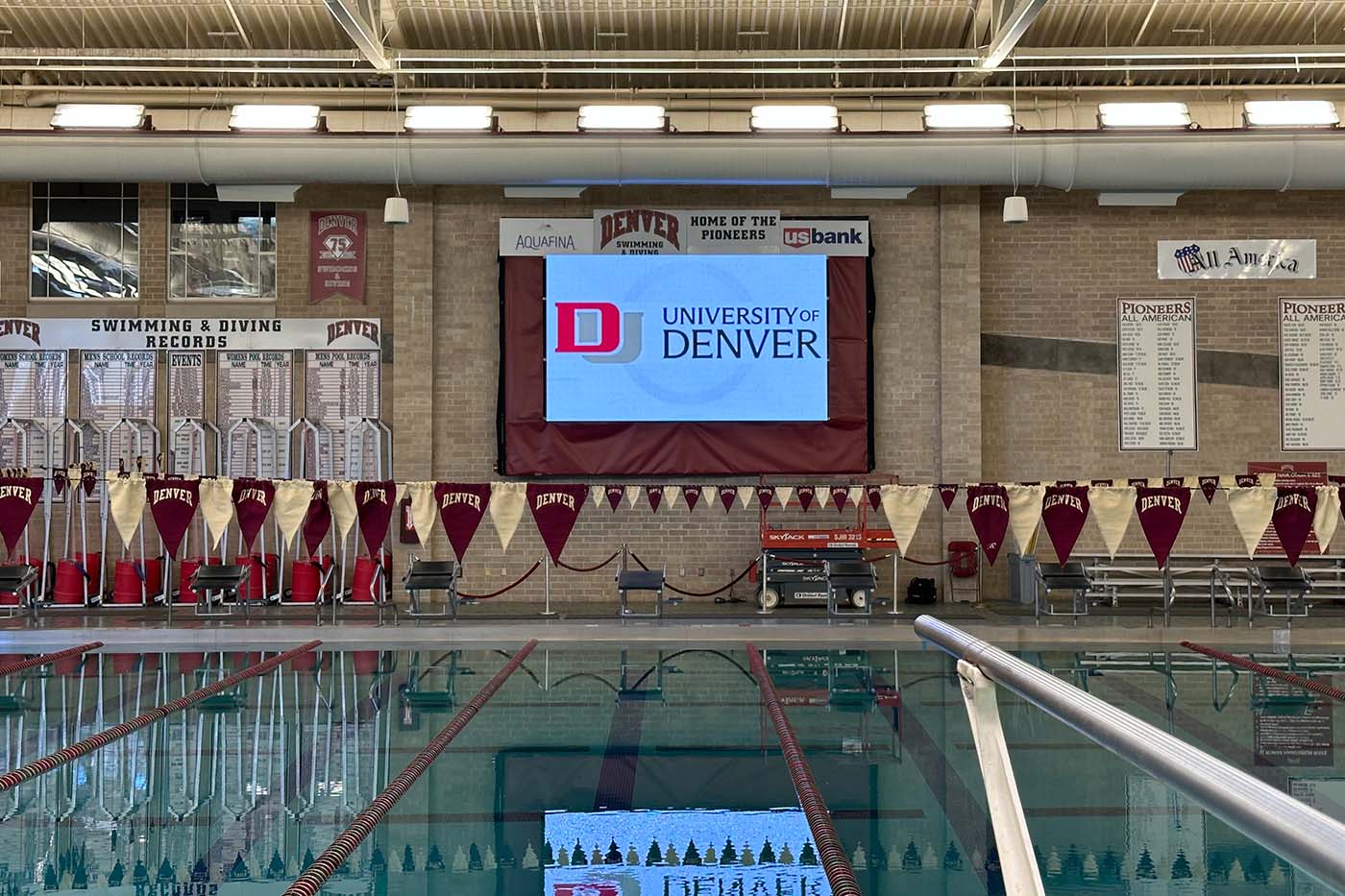 DU Swimming